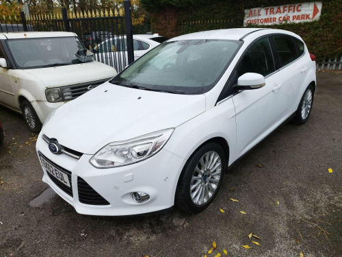 Ford Focus  1.0T EcoBoost Titanium X Euro 5 (s/s) 5dr