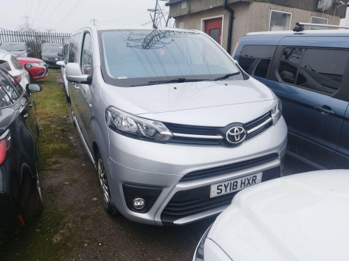 Toyota PROACE Verso  1.6D Shuttle Medium MPV  Euro 6 (9 Seat)