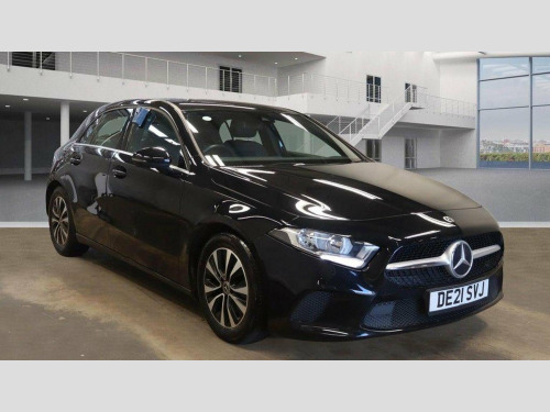 Mercedes-Benz A-Class A180 1.3 A180 SE Euro 6 (s/s) 5dr