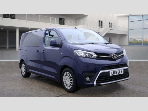 Toyota PROACE Verso  1.5D Shuttle Medium MPV MWB Euro 6 (s/s) 5dr (9 Seat)