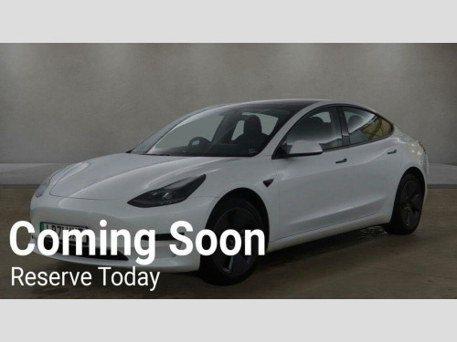 Tesla Model 3  Standard Range Plus Auto RWD 4dr 