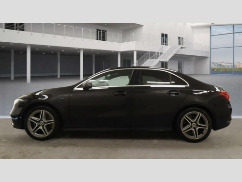 Mercedes-Benz A-Class  1.3 A250e 15.6kWh AMG Line 8G-DCT Euro 6 (s/s) 4dr 