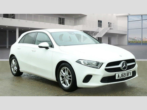 Mercedes-Benz A-Class A180 1.3 A180 SE 7G-DCT Euro 6 (s/s) 5dr 
