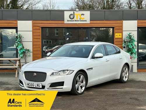 Jaguar XF  2.0d Portfolio Auto Euro 6 (s/s) 4dr