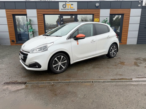 Peugeot 208  1.2 PureTech Roland Garros Euro 6 (s/s) 5dr 