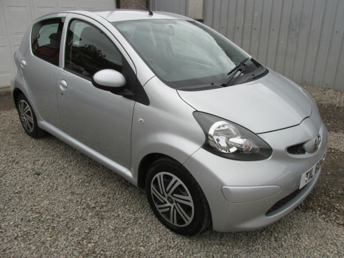 Toyota AYGO  1.0 VVT-i + 5dr MMT ## £25 ROAD TAX - EXCELLENT CONDITION ##