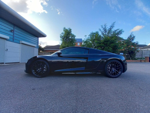 Audi R8  5.2 FSI V10 Plus S Tronic quattro Euro 6 (s/s) 2dr