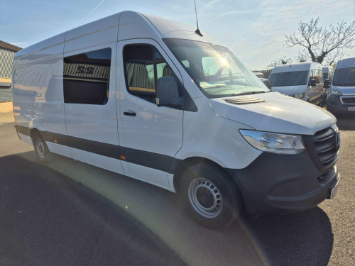 Mercedes-Benz Sprinter  2.0 315 CDI Progressive RWD L3 H2 Euro 6 (s/s) 5dr