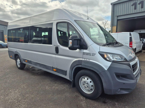 Peugeot Boxer  XLWB L4 17 seat MINIBUS Eu6 140ps