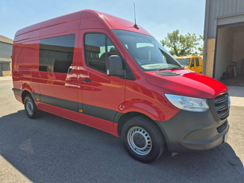 Mercedes-Benz Sprinter  315 MWB 6 seat COMBI crew AIR CON, FSH