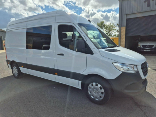 Mercedes-Benz Sprinter  315 MWB Premium Edition 6 seat Combi