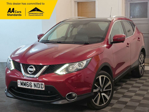 Nissan Qashqai  1.2 DIG-T Tekna 2WD Euro 6 (s/s) 5dr 