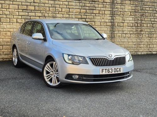 Skoda Superb  2.0 TDI Elegance Euro 5 (s/s) 5dr