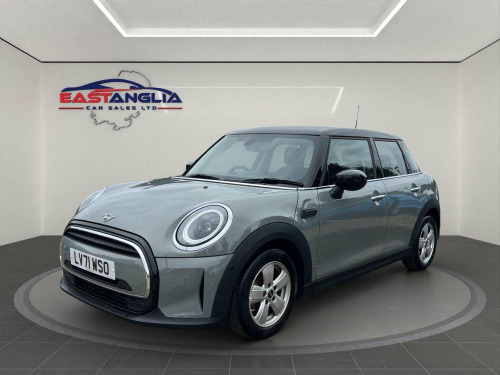 MINI Hatch  1.5 Cooper Classic Steptronic Euro 6 (s/s) 5dr