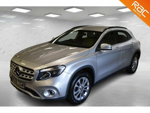 Mercedes-Benz GLA-Class GLA200 1.6 GLA200 SE (Executive) Euro 6 (s/s) 5dr