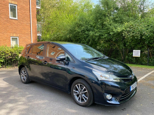 Toyota Verso  2.0 D-4D Icon Euro 5 5dr