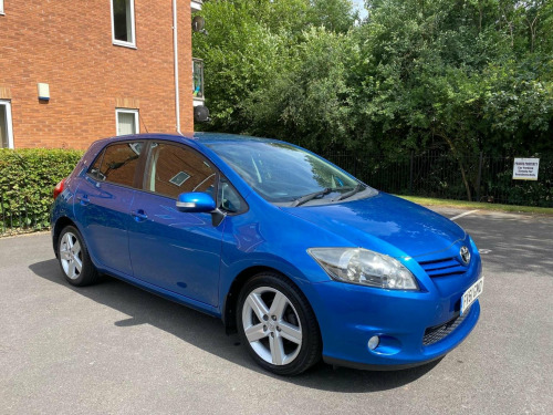 Toyota Auris  1.6 V-Matic SR Euro 5 5dr