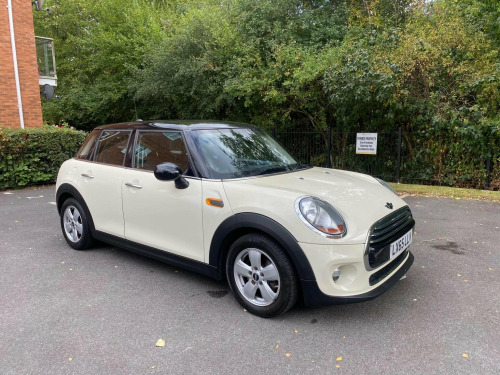 MINI Hatch  1.5 Cooper Euro 6 (s/s) 5dr