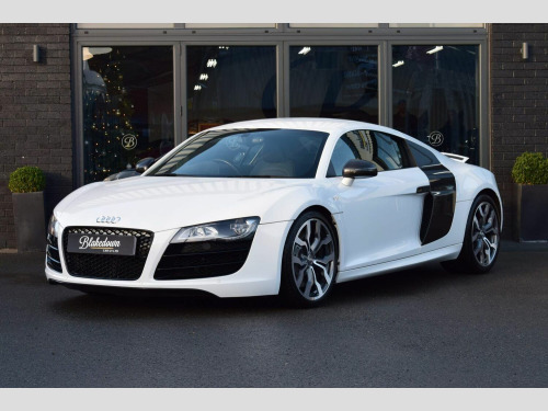 Audi R8  5.2 FSI V10 quattro 2dr 