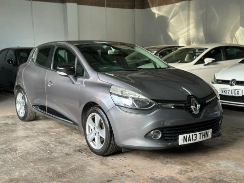 Renault Clio  1.2 16V Dynamique MediaNav Euro 5 5dr