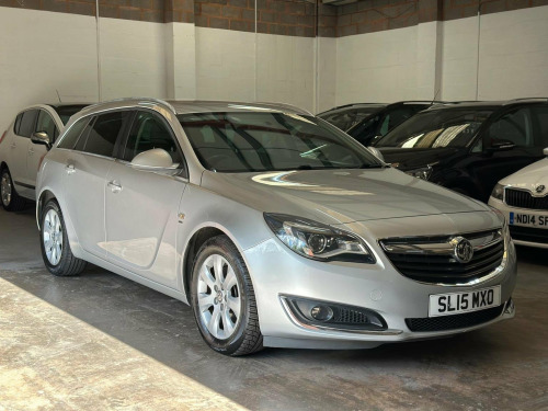 Vauxhall Insignia  2.0 CDTi ecoFLEX SRi Nav Sports Tourer Euro 5 (s/s) 5dr