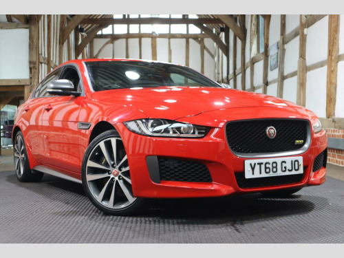 Jaguar XE  2.0i 300 Sport Auto AWD Euro 6 (s/s) 4dr