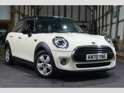 MINI Hatch  1.5 Cooper Classic Euro 6 (s/s) 5dr