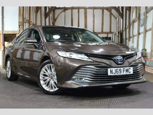 Toyota Camry  2.5 VVT-h Excel CVT Euro 6 (s/s) 4dr