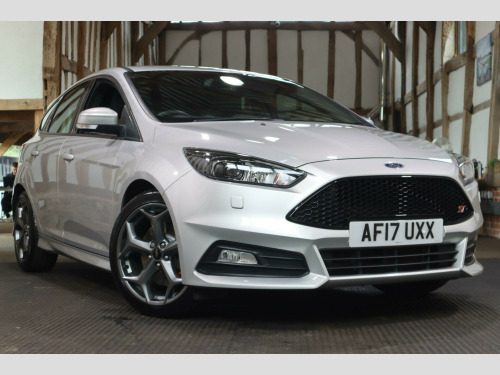 Ford Focus  2.0T EcoBoost ST-3 Euro 6 (s/s) 5dr