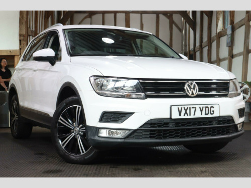 Volkswagen Tiguan  2.0 TDI BlueMotion Tech SE Navigation DSG 4Motion Euro 6 (s/s) 5dr
