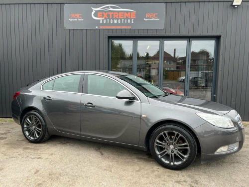 Vauxhall Insignia  1.8 16V Exclusiv Euro 5 5dr