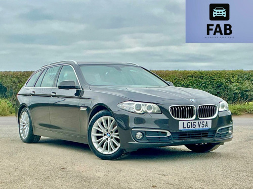 BMW 5 Series  2.0 520d Luxury Touring Auto Euro 6 (s/s) 5dr