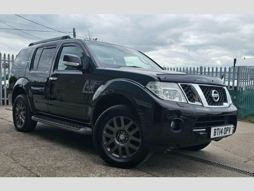 Nissan Pathfinder  2.5 dCi Tekna Auto 4WD Euro 5 5dr