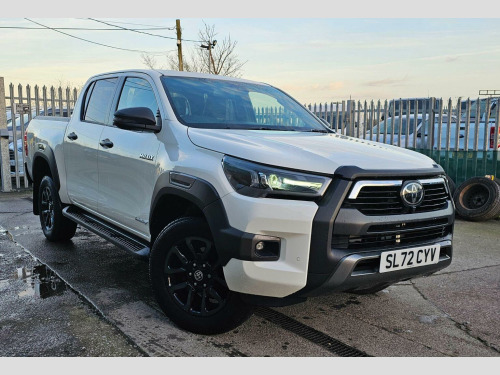 Toyota Hi-Lux  2.8 D-4D Invincible X Auto 4WD Euro 6 (s/s) 4dr 