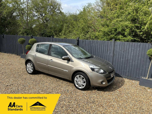 Renault Clio  1.6 VVT Initiale TomTom Auto Euro 5 5dr