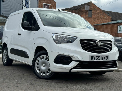 Vauxhall Combo  1.6 Turbo D 2300 Sportive L1 H1 Euro 6 (s/s) 4dr