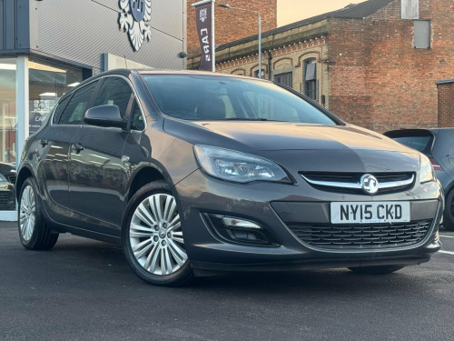 Vauxhall Astra  1.6i Excite Euro 6 5dr