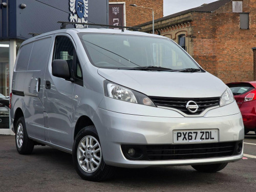 Nissan NV200  1.5 dCi Tekna SWB Euro 6 6dr