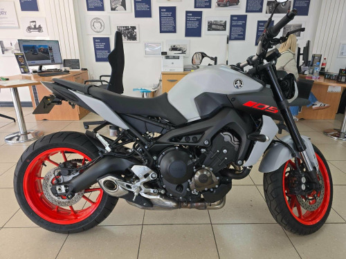 YAMAHA MT-09 900 ABS Euro 4