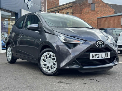 Toyota AYGO  1.0 VVT-i x-play Euro 6 (s/s) 5dr