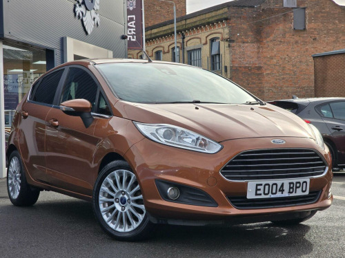 Ford Fiesta  1.5 TDCi Titanium Euro 5 5dr 