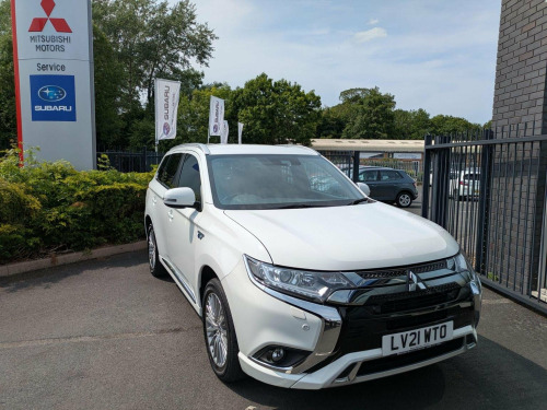 Mitsubishi Outlander  2.4h TwinMotor 13.8kWh Dynamic Safety CVT 4WD Euro 6 (s/s) 5dr