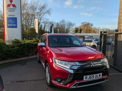 Mitsubishi Outlander  2.4h TwinMotor 13.8kWh Dynamic CVT 4WD Euro 6 (s/s) 5dr