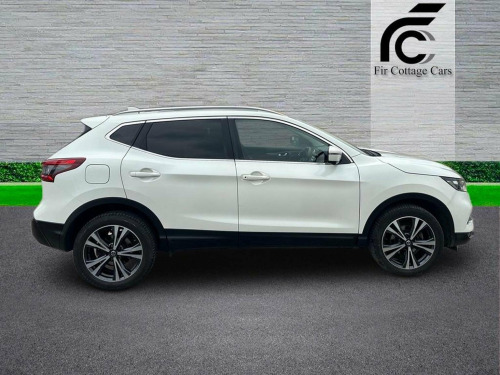 Nissan Qashqai  1.5 dCi N-Connecta Euro 6 (s/s) 5dr