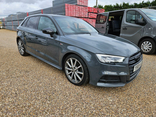 Audi A3  1.5 TFSI CoD 35 Black Edition