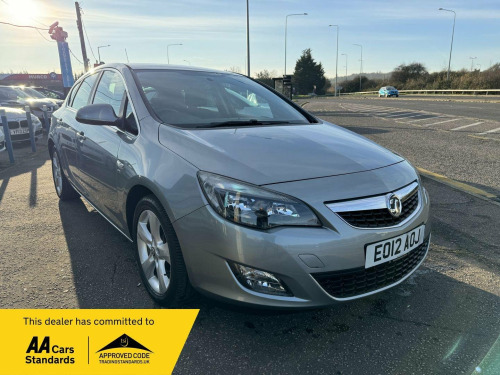 Vauxhall Astra  1.6 16v SRi Auto Euro 5 5dr