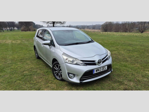 Toyota Verso  2.0 D-4D Icon Euro 5 5dr