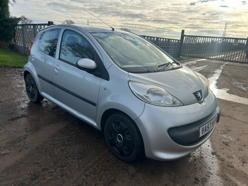 Peugeot 107  1.0 12V Urban Euro 4 5dr