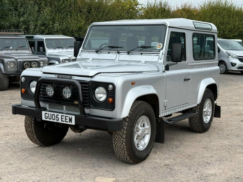 Land Rover 90  2.5 TD5 County Station Wagon 3dr (6 Seats)