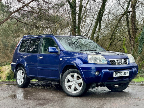 Nissan X-Trail  2.2 dCi Columbia